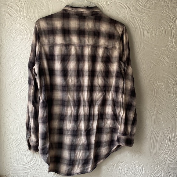 Roots lumberjack shirt, size large. Taupe and grey checks. - Picture 2 of 6